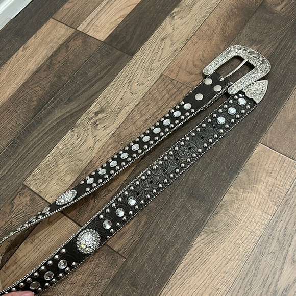 Blazin Roxx Blinged Rhinestone Genuine Leather Belt - Picture 5 of 12